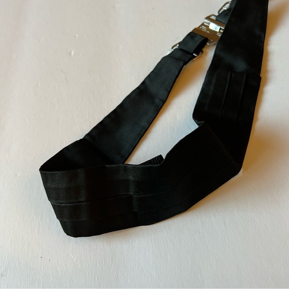 GUCCI BOYS KIDS SILK CUMMERBUND BLACK OS ADJUSTABLE TO 27” NWOT